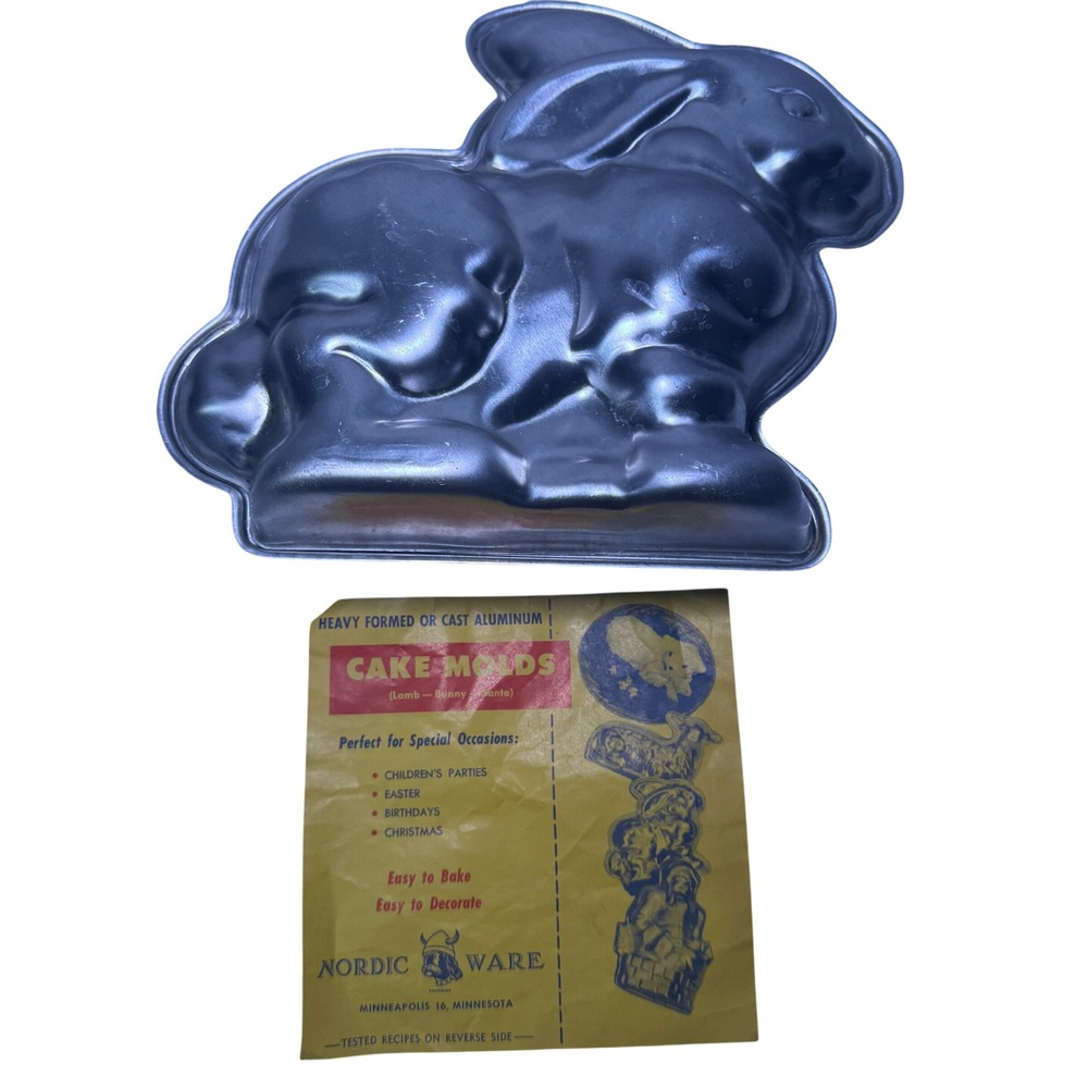 Vintage Nordic Ware 3D Bunny Rabbit Cake Mold Cast Aluminum 2 Piece with Recipe